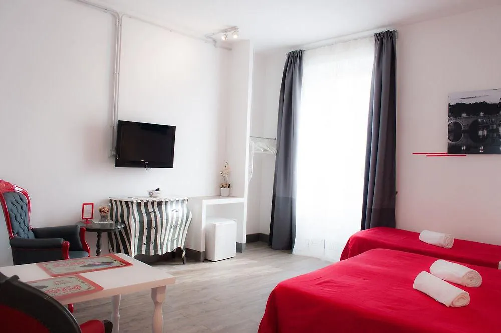 ***  Relais Cola Di Rienzo Bed & Breakfast Rome Italy