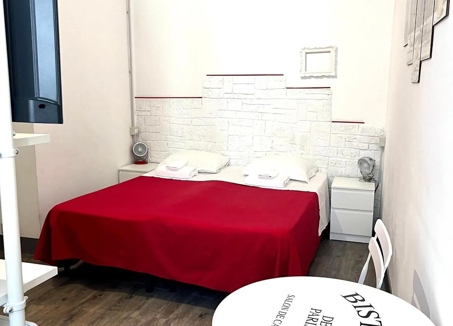 Relais Cola Di Rienzo Bed & Breakfast Rome Italy