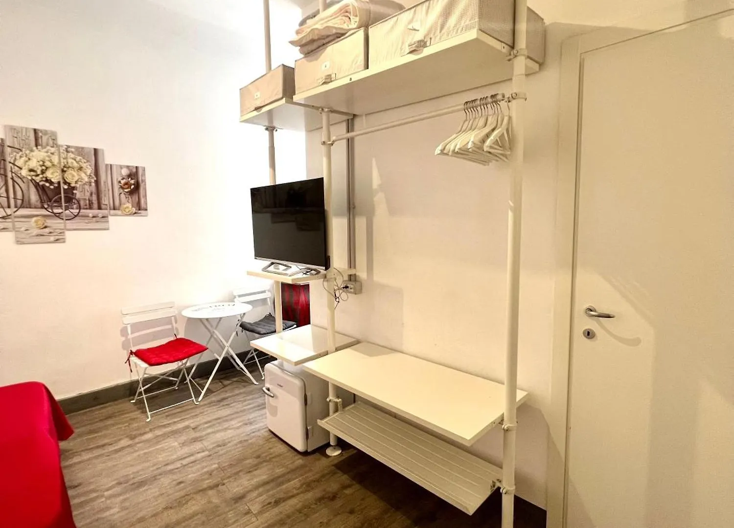 ***  Relais Cola Di Rienzo Bed & Breakfast Rome Italy