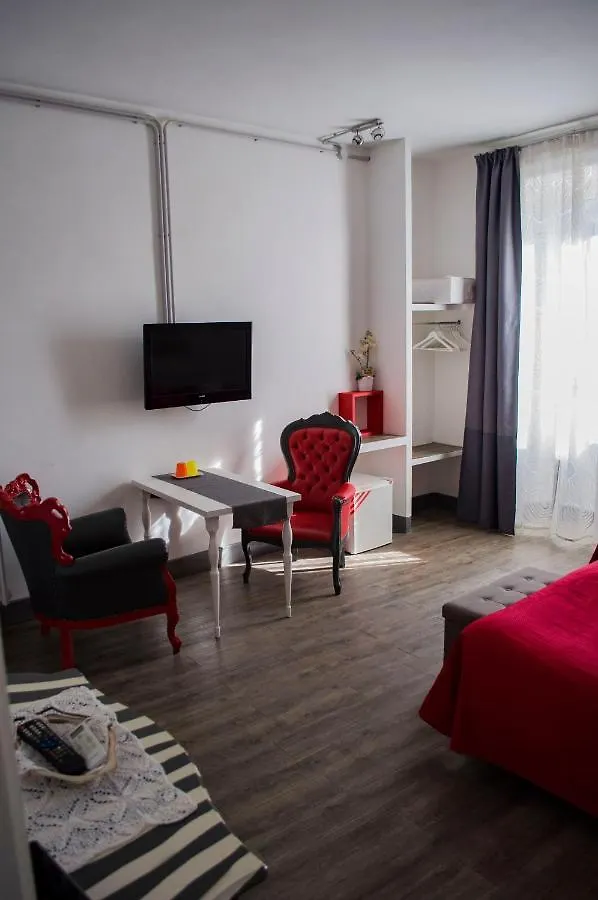 ***  Relais Cola Di Rienzo Bed & Breakfast Rome Italy